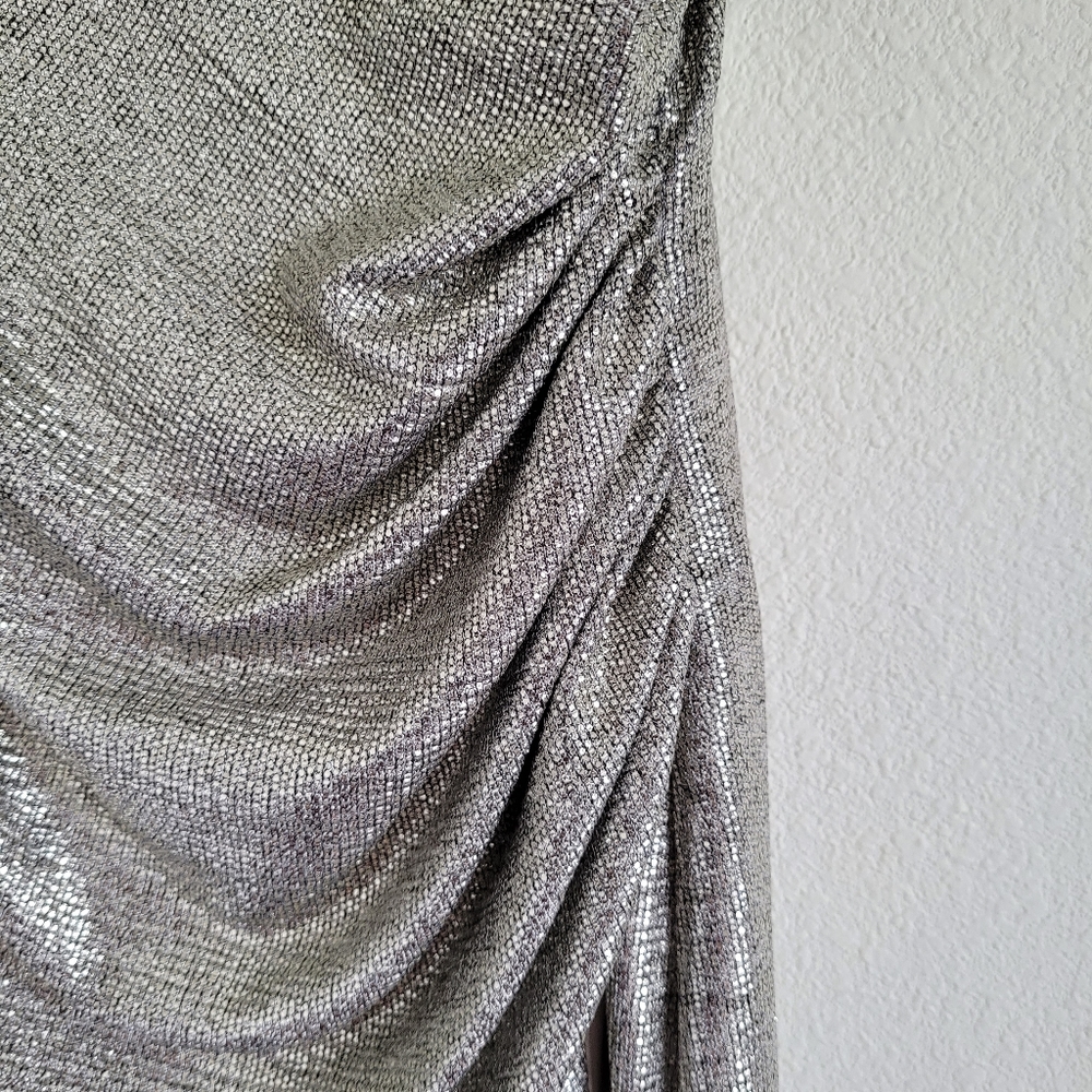 Betsy & Adam Silver Metallic Evening Dress - Picture 7 of 10